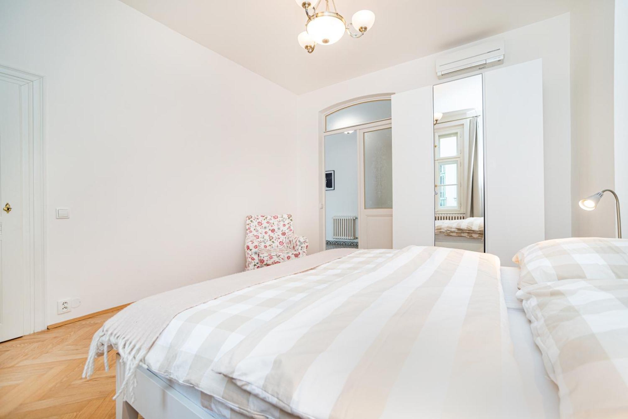 Quiet Apartment In The Old Town Praga Zewnętrze zdjęcie