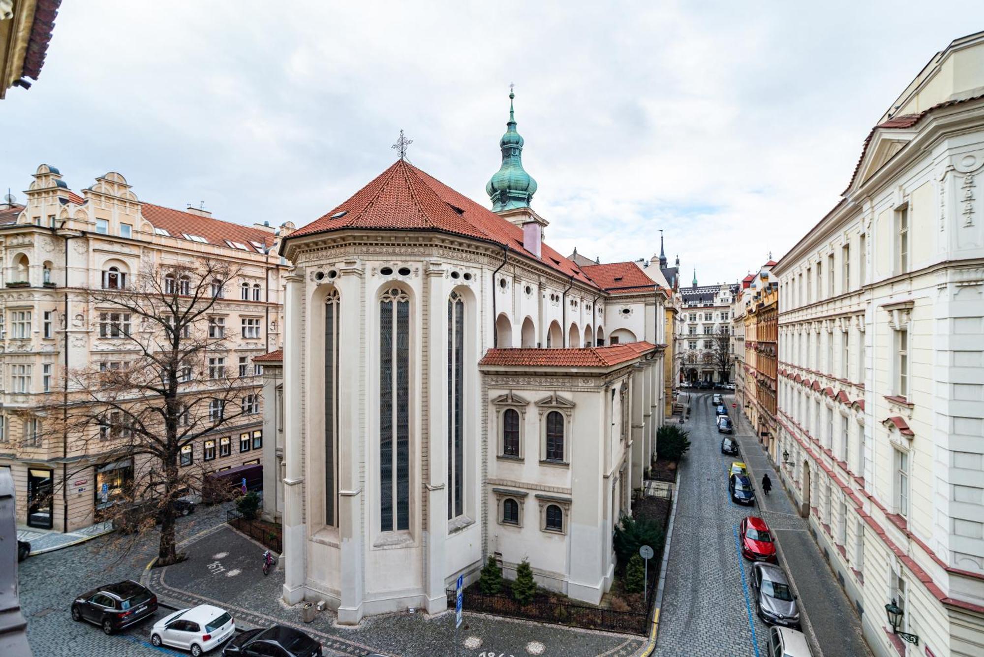 Quiet Apartment In The Old Town Praga Zewnętrze zdjęcie